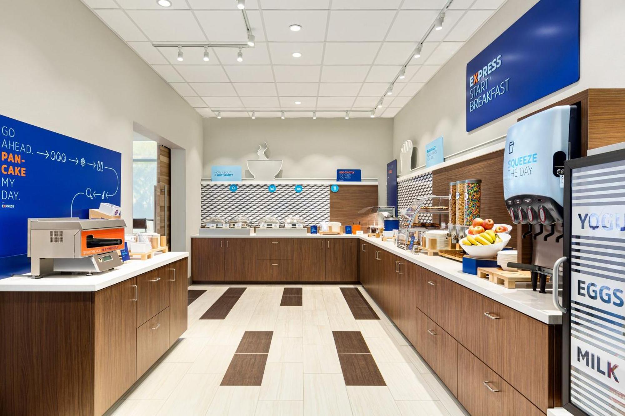 Holiday Inn Express & Suites Hayward - Castro Valley By Ihg Экстерьер фото