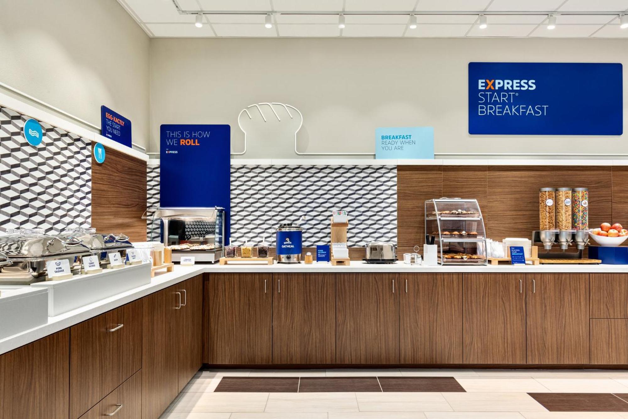 Holiday Inn Express & Suites Hayward - Castro Valley By Ihg Экстерьер фото