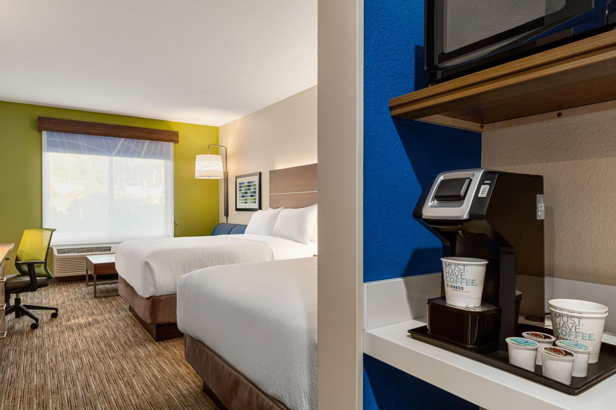 Holiday Inn Express & Suites Hayward - Castro Valley By Ihg Экстерьер фото