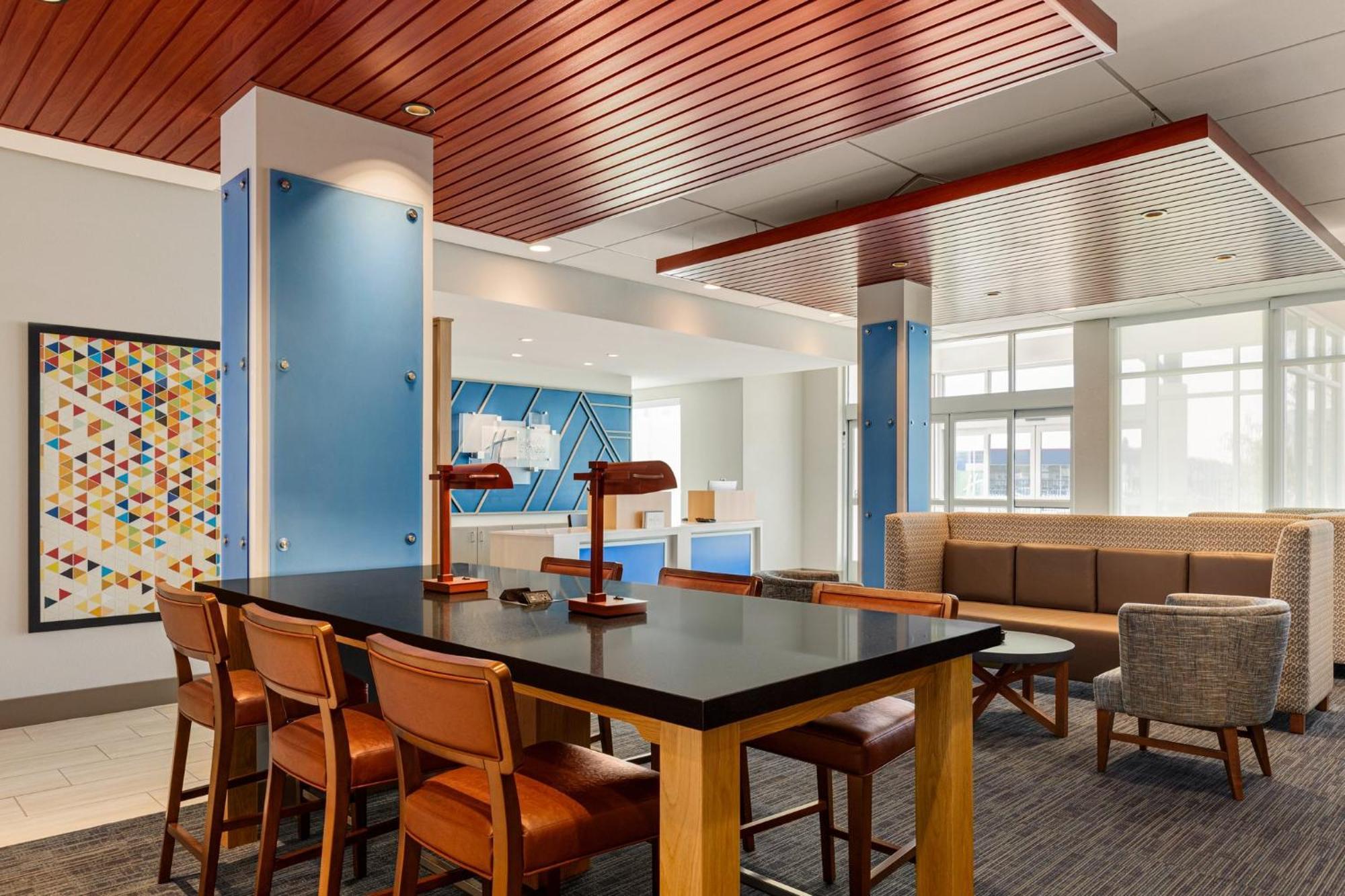 Holiday Inn Express & Suites Hayward - Castro Valley By Ihg Экстерьер фото